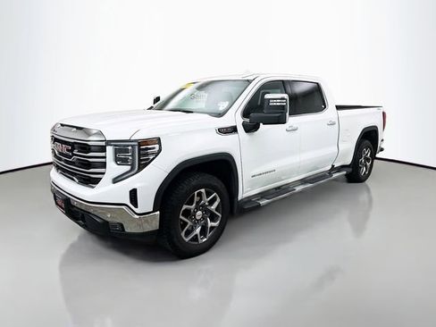 Used 2024 GMC Sierra 1500 SLT w/ SLT Premium Package image 3