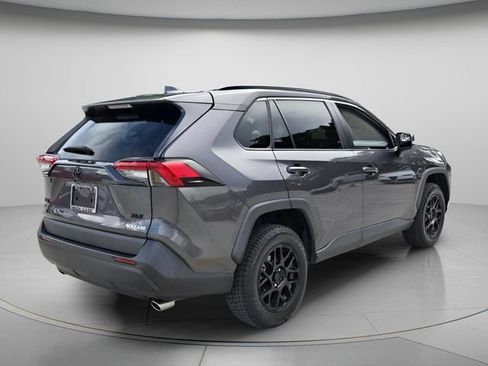 Used 2023 Toyota RAV4 XLE w/ Convenience Package FWD image 7