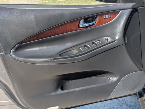 Used 2017 INFINITI QX50 AWD w/ Technology Package image 17