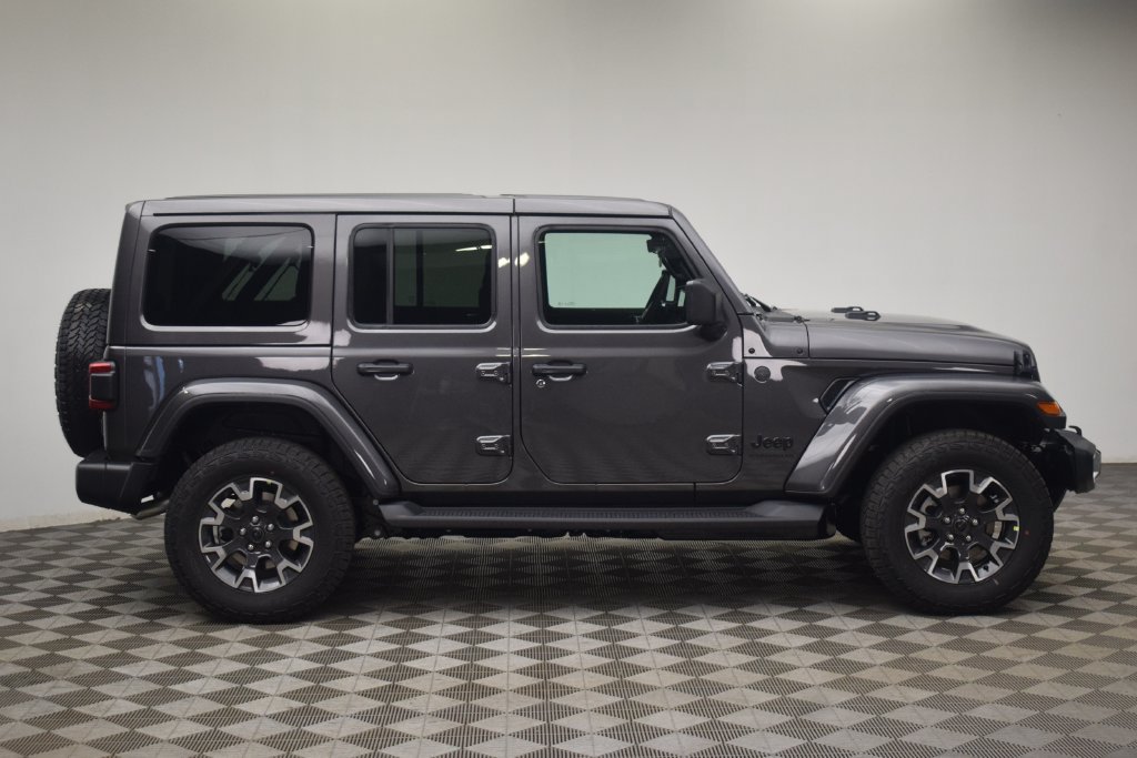 New 2026 Jeep Wrangler Unlimited Sahara AWD/4WD image 3