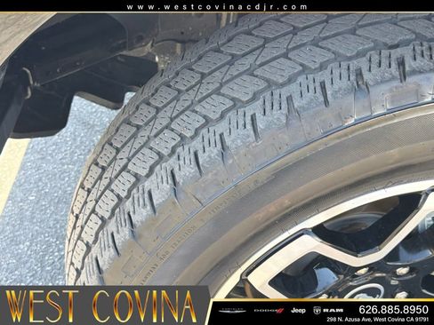 Used 2025 Ford Bronco Outer Banks AWD/4WD image 18