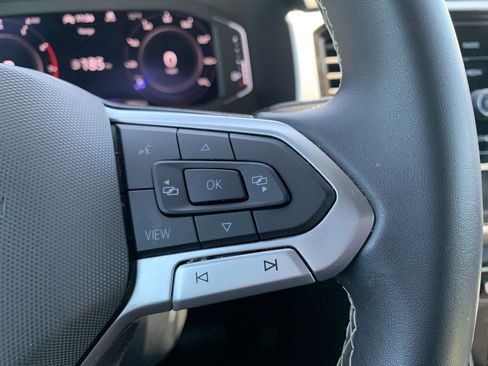 Used 2022 Volkswagen Atlas Cross Sport SE AWD/4WD image 20