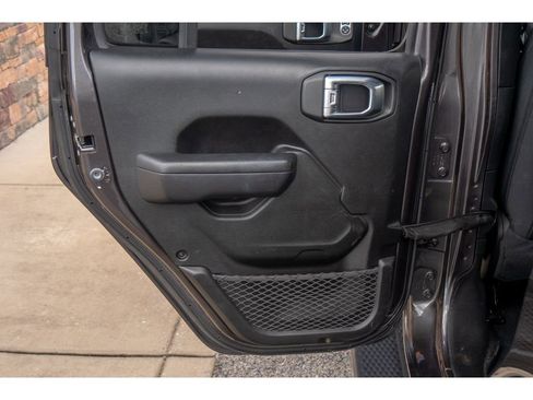 Used 2022 Jeep Wrangler Unlimited Sport image 16