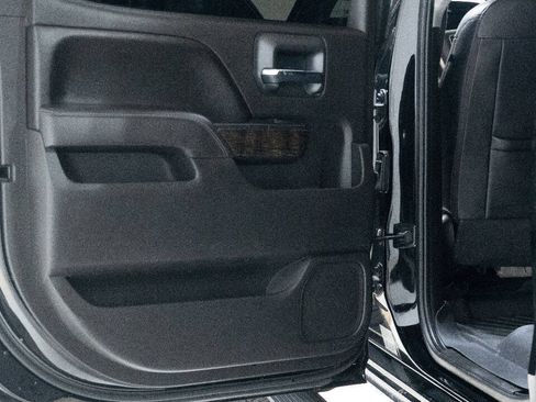 Used 2016 GMC Sierra 2500 Denali w/ Duramax Plus Package AWD/4WD image 19