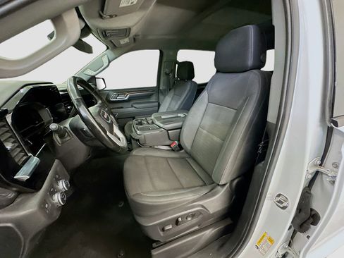 Used 2024 GMC Sierra 1500 Elevation image 13