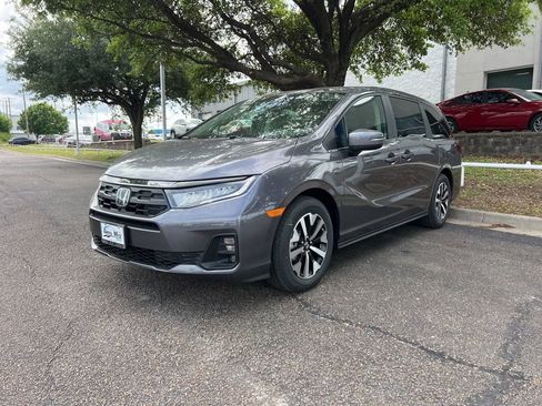 New 2026 Honda Odyssey EX-L image 3