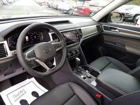 Used 2023 Volkswagen Atlas SEL image 12