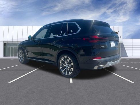 Used 2024 BMW X5 xDrive50e AWD/4WD image 6