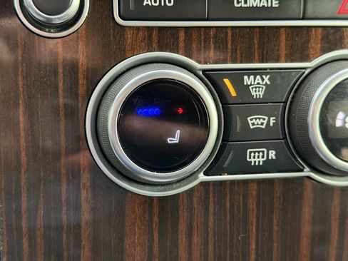 Used 2017 Land Rover Range Rover Supercharged image 28