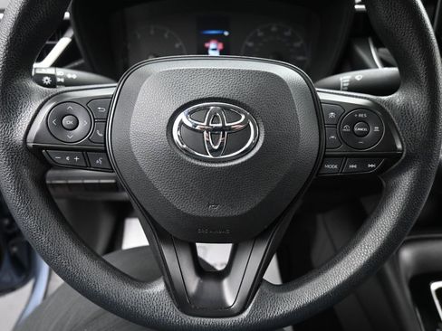 Used 2023 Toyota Corolla LE image 16