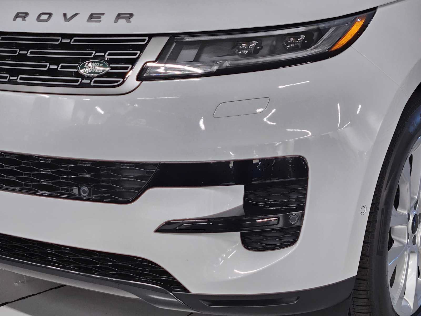 New 2027 Land Rover Range Rover Sport SE AWD/4WD image 12