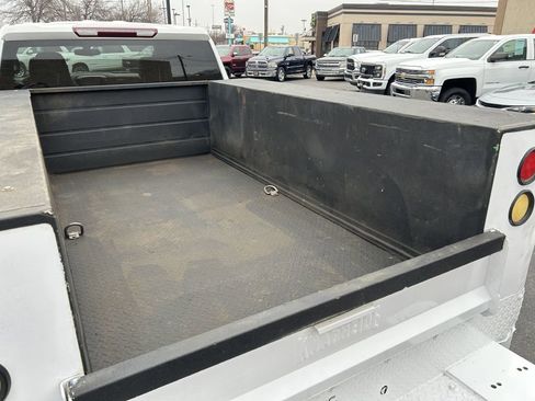 Used 2023 Chevrolet Silverado 2500 W/T w/ WT Convenience Package image 18