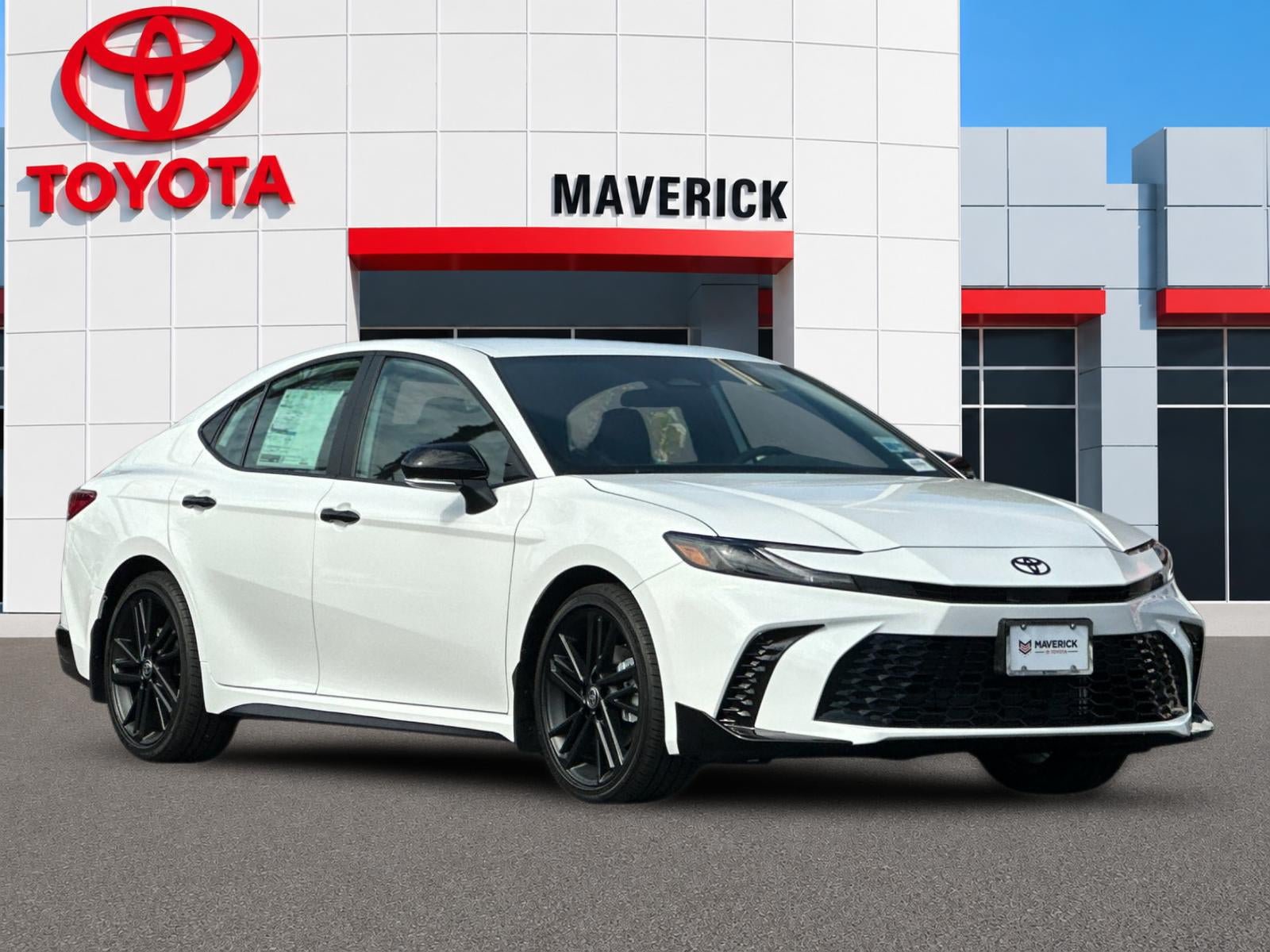 New 2026 Toyota Camry Hybrid FWD image 7