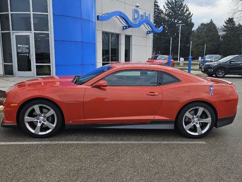 Used 2010 Chevrolet Camaro SS w/ LPO, Ground Effects Package image 11