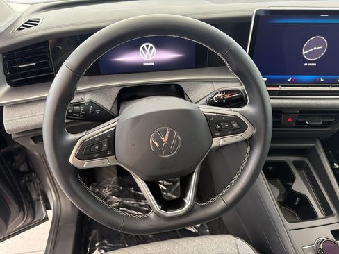 Certified 2026 Volkswagen Tiguan S FWD image 10
