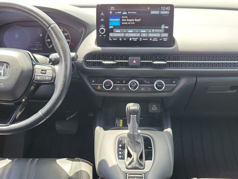 Used 2025 Honda HR-V EX-L image 18