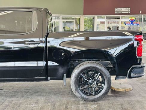 Used 2024 Chevrolet Silverado 1500 Custom w/ LPO, Dark Essentials Package AWD/4WD image 15