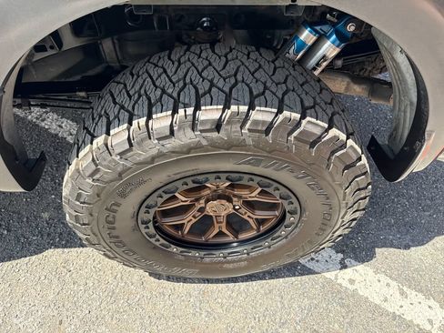 Used 2017 Ford F150 Raptor w/ Equipment Group 802A Luxury AWD/4WD image 38