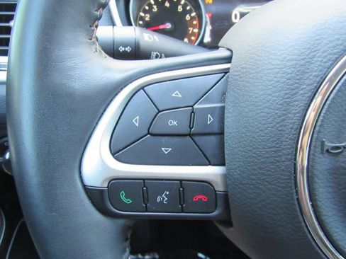 Used 2018 Jeep Compass Latitude w/ Popular Equipment Group image 35