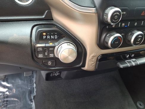 Used 2020 RAM 1500 Laramie AWD/4WD image 22