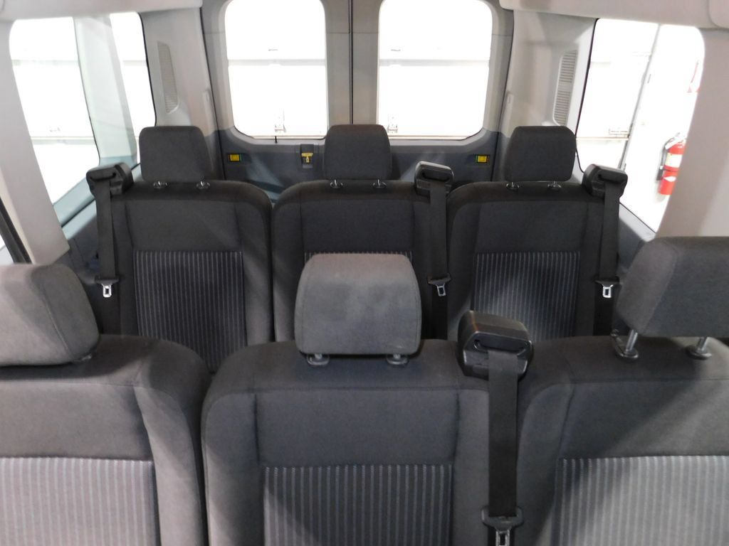 Used 2018 Ford Transit 150 XLT RWD image 32