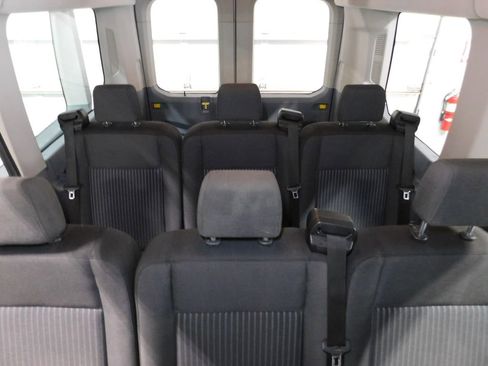 Used 2018 Ford Transit 150 XLT image 32