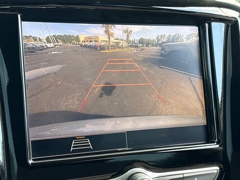 Used 2021 Chevrolet Traverse LS FWD image 20