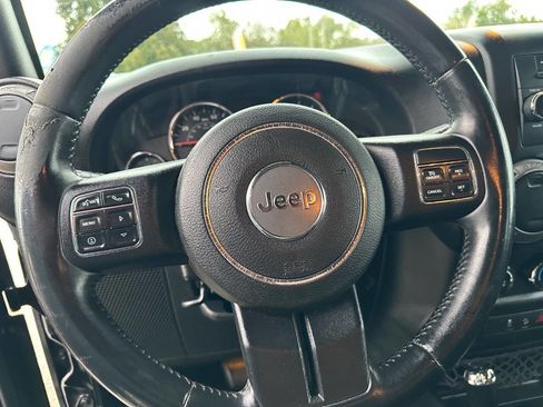 Used 2015 Jeep Wrangler Unlimited Sport image 27