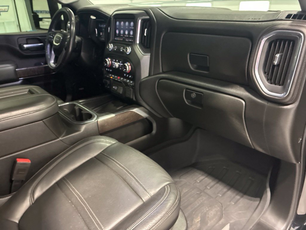 Used 2022 GMC Sierra 2500 Denali w/ Denali Ultimate Package AWD/4WD image 40