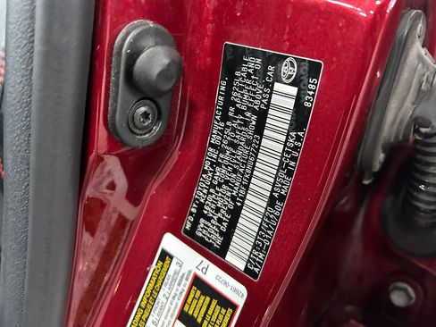 Used 2017 Toyota Camry SE FWD image 34
