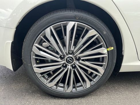 New 2025 Nissan Altima 2.5 SL image 12