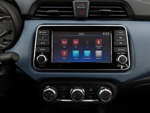 Used 2025 Nissan Versa SV FWD image 24