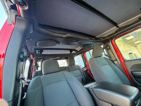 Used 2020 Jeep Wrangler Unlimited Sport AWD/4WD image 33