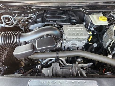 Used 2022 Jeep Wagoneer Series III image 33