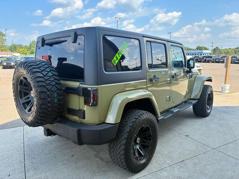 Used 2013 Jeep Wrangler Unlimited Sahara w/ Connectivity Group AWD/4WD image 5