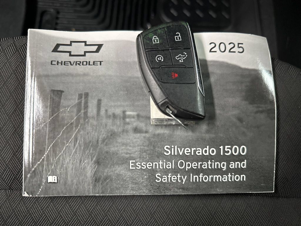 Used 2025 Chevrolet Silverado 1500 RST w/ Z71 Off-Road Package AWD/4WD image 37