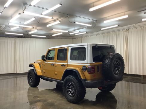 New 2026 Jeep Wrangler Unlimited Rubicon AWD/4WD image 9