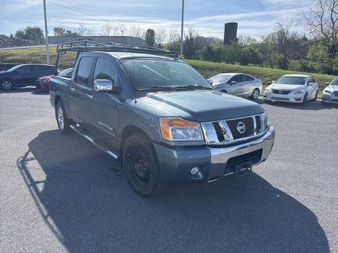 Used 2012 Nissan Titan SL RWD image 2