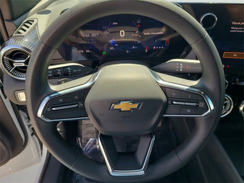 New 2025 Chevrolet Blazer EV LT image 25