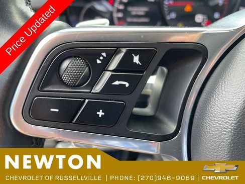 Used 2019 Porsche Cayenne AWD/4WD image 14