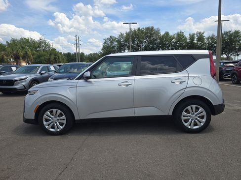 Certified 2021 Kia Soul LX FWD image 5
