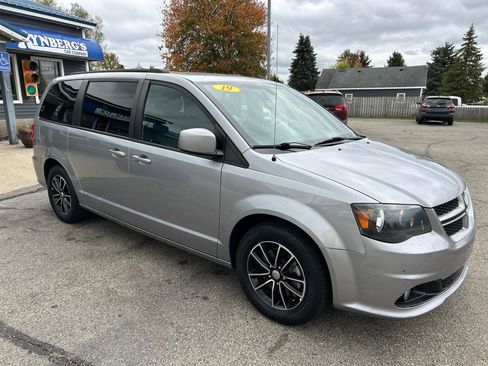 Used 2019 Dodge Grand Caravan GT FWD image 5