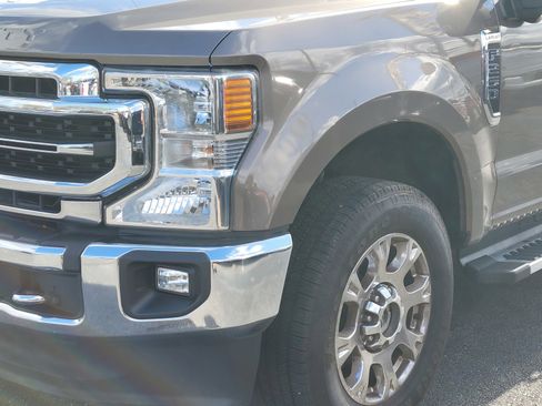 Used 2020 Ford F250 Lariat w/ Chrome Package image 11