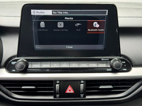 Used 2020 Kia Forte LXS FWD image 22