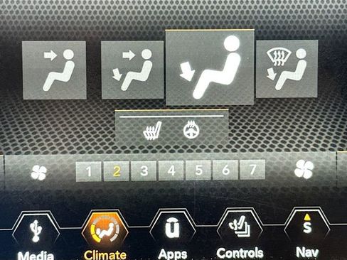 Used 2018 Jeep Compass Limited w/ Navigation Group image 20