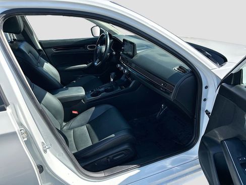Certified 2024 Honda Civic Touring image 29