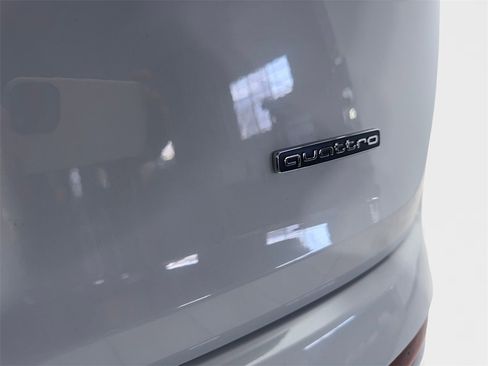 Used 2022 Audi Q7 2.0T Premium Plus w/ Premium Plus Package image 24