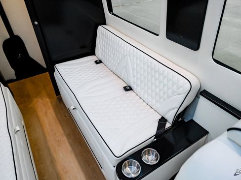 Used 2023 Mercedes-Benz Sprinter 3500 image 98