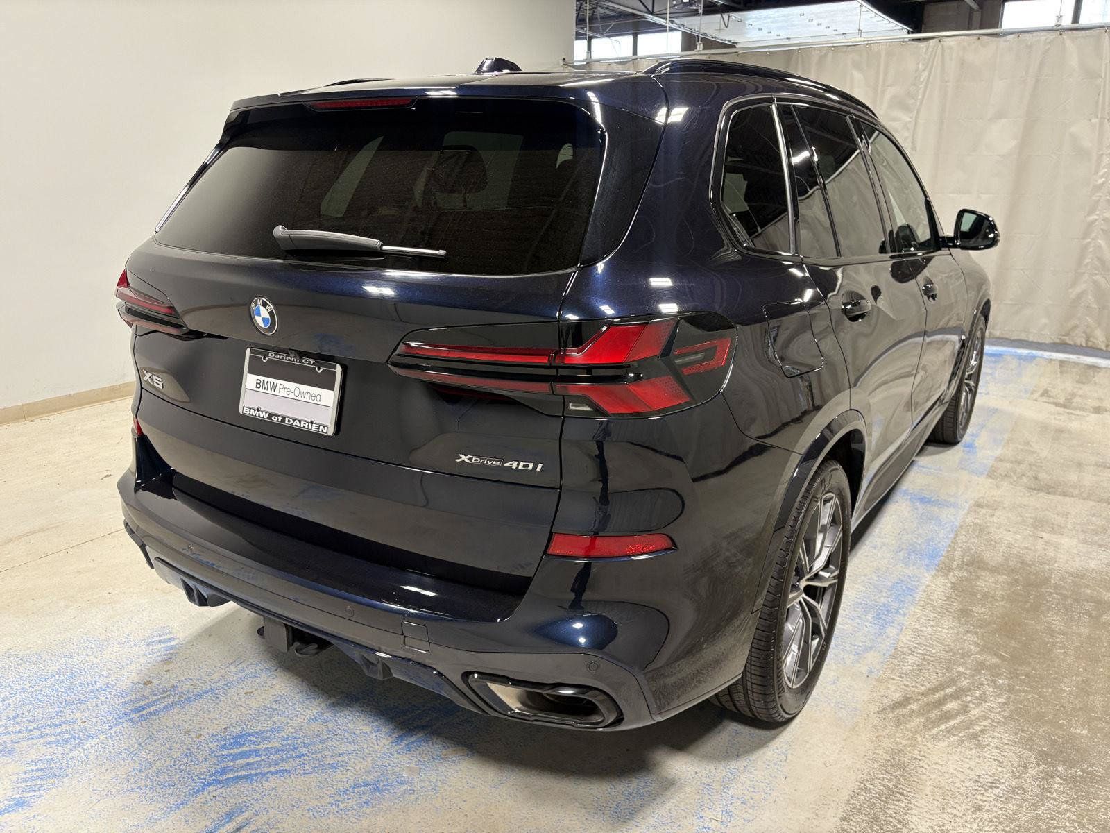 Used 2024 BMW X5 xDrive40i w/ M Sport Package AWD/4WD image 10