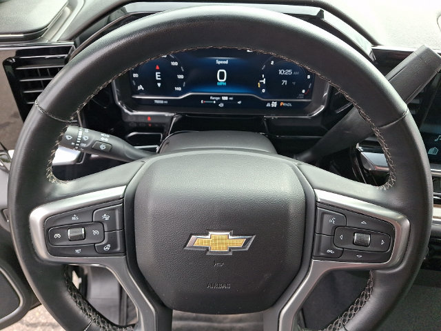 Used 2023 Chevrolet Silverado 1500 LT AWD/4WD image 4